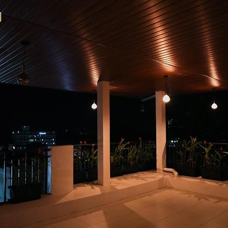 Hotel Cloud Bay Manjeri Екстериор снимка