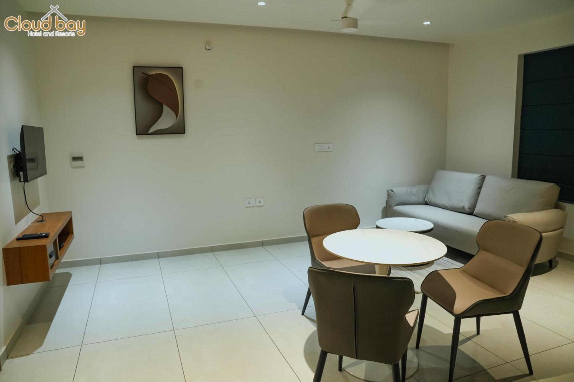 Hotel Cloud Bay Manjeri Екстериор снимка