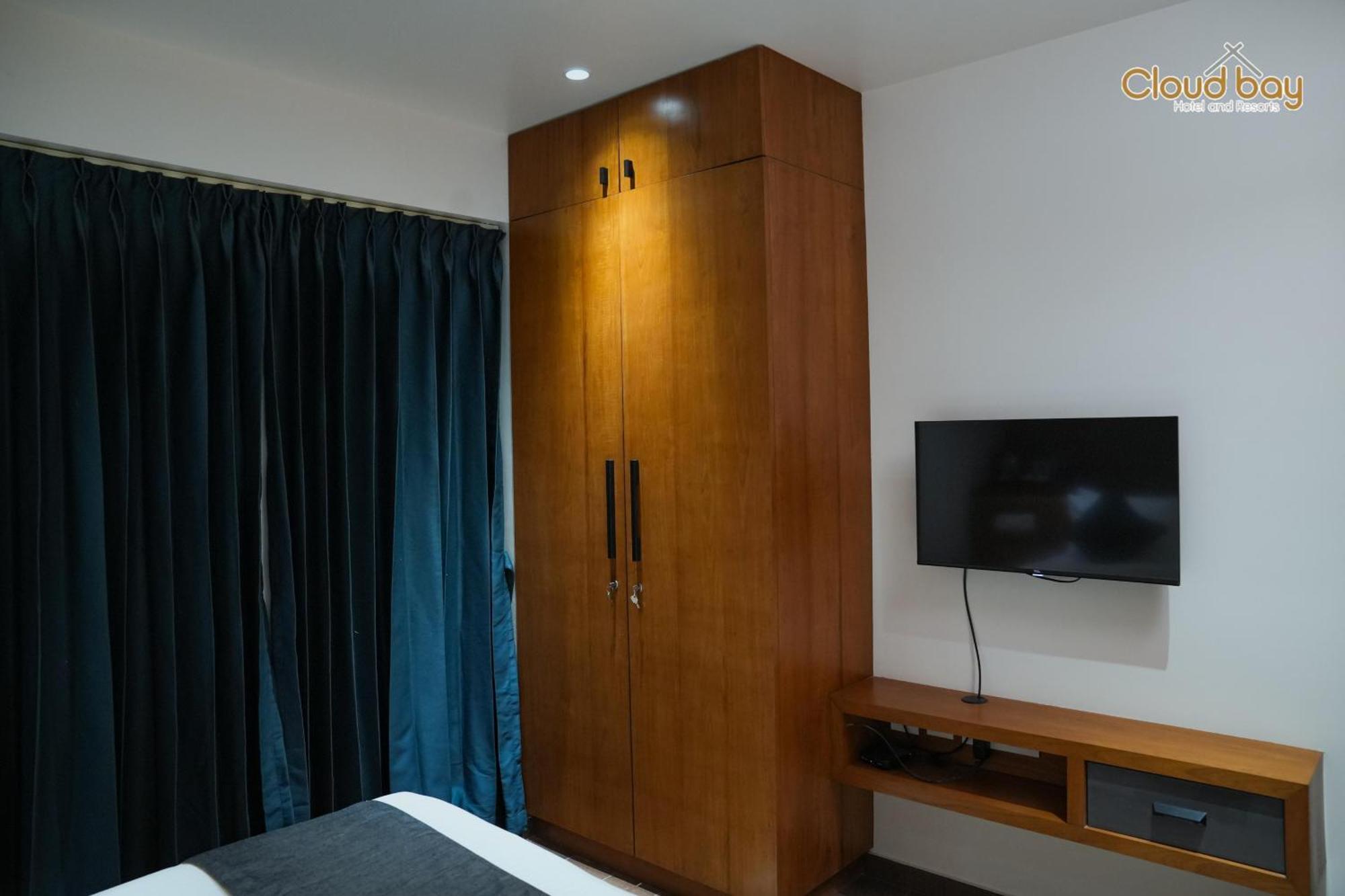 Hotel Cloud Bay Manjeri Екстериор снимка